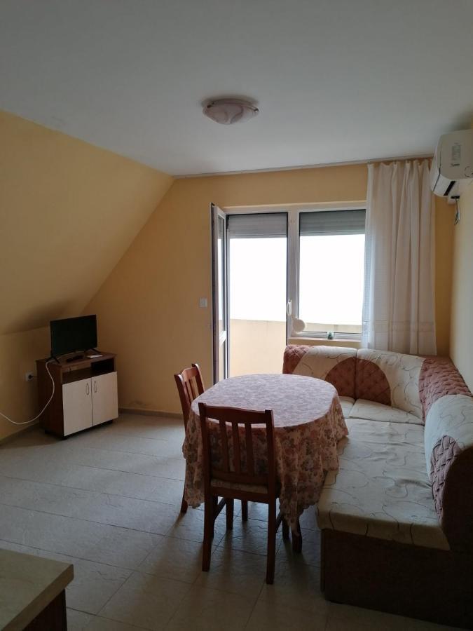 Villa Krisia Apartments Sozopol Exterior photo