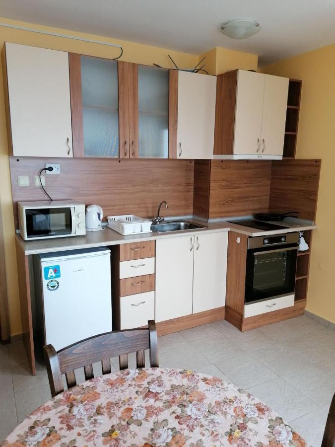 Villa Krisia Apartments Sozopol Exterior photo