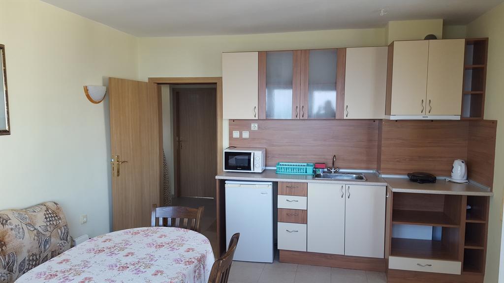 Villa Krisia Apartments Sozopol Exterior photo
