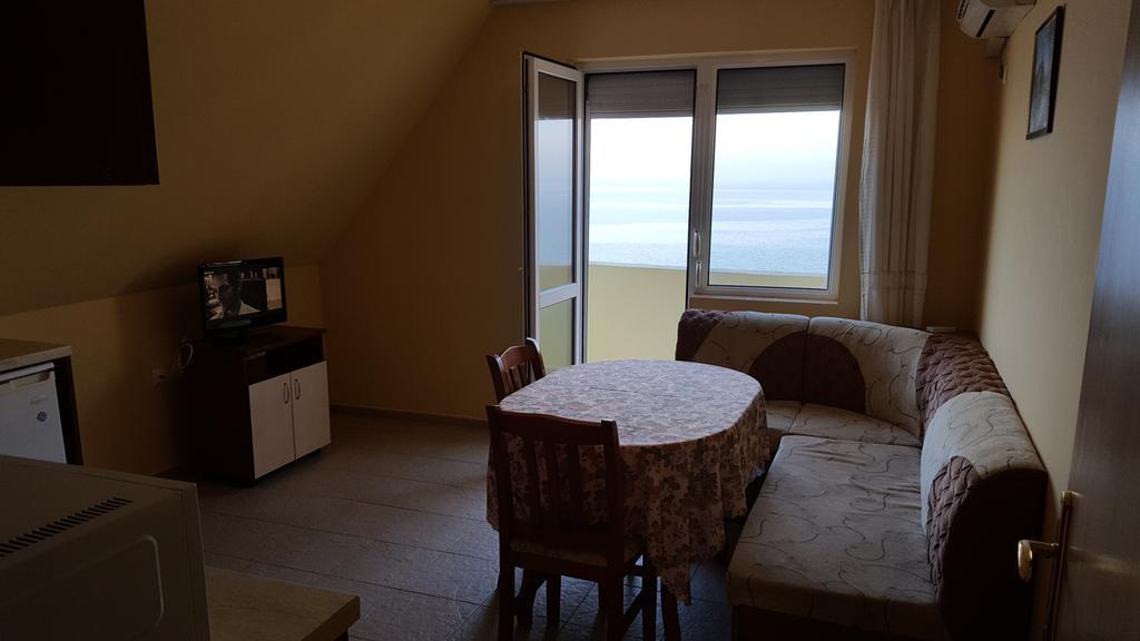 Villa Krisia Apartments Sozopol Exterior photo